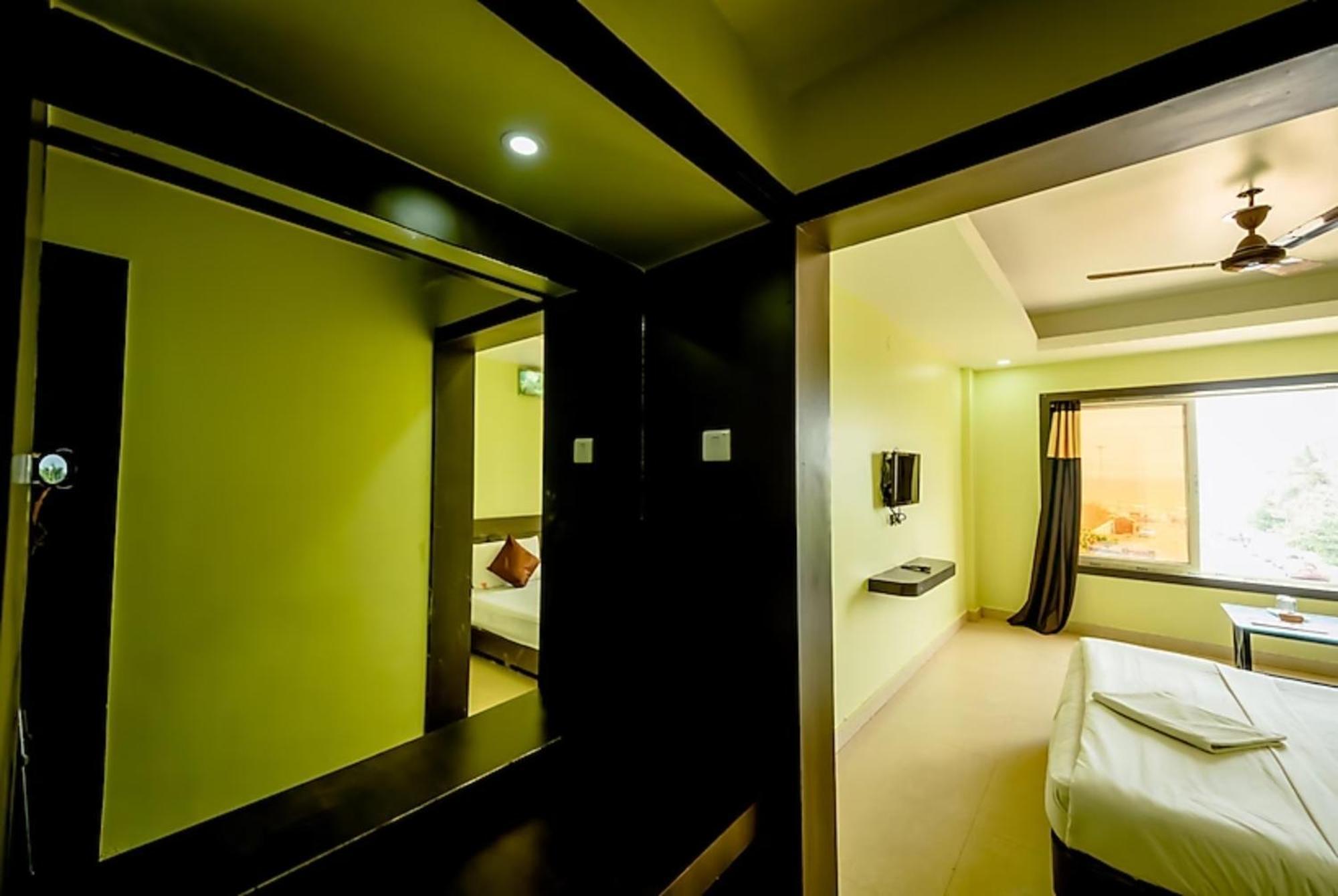 Deep Ganga Inn Near Sea Beach By Morservices Purî Extérieur photo