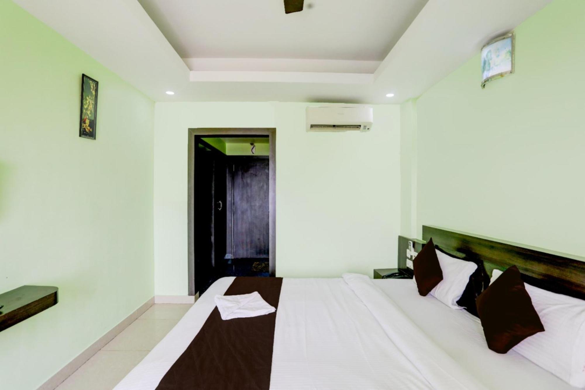 Deep Ganga Inn Near Sea Beach By Morservices Purî Extérieur photo